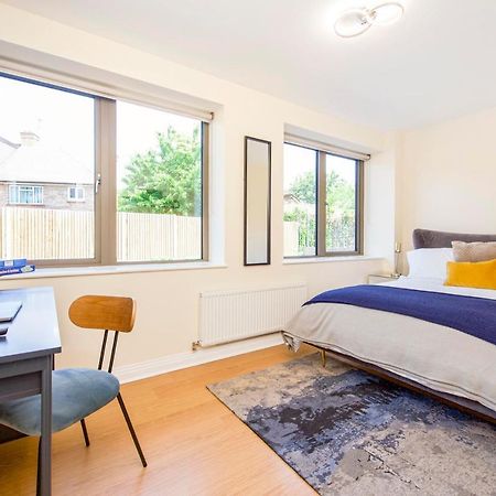 Prime Luxury, Heathrow, Freeparking, Wifi, Netflix Apartment Yiewsley Luaran gambar