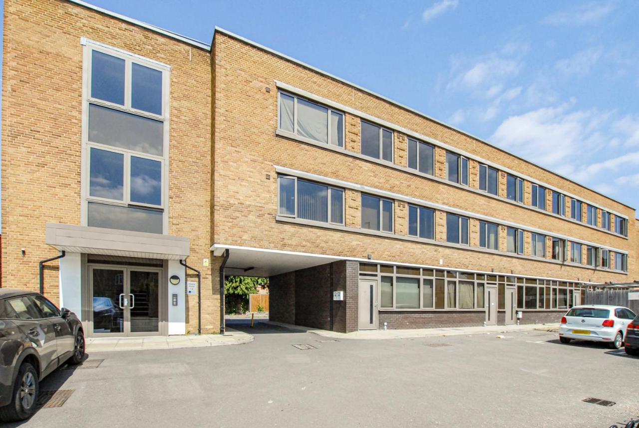 Prime Luxury, Heathrow, Freeparking, Wifi, Netflix Apartment Yiewsley Luaran gambar